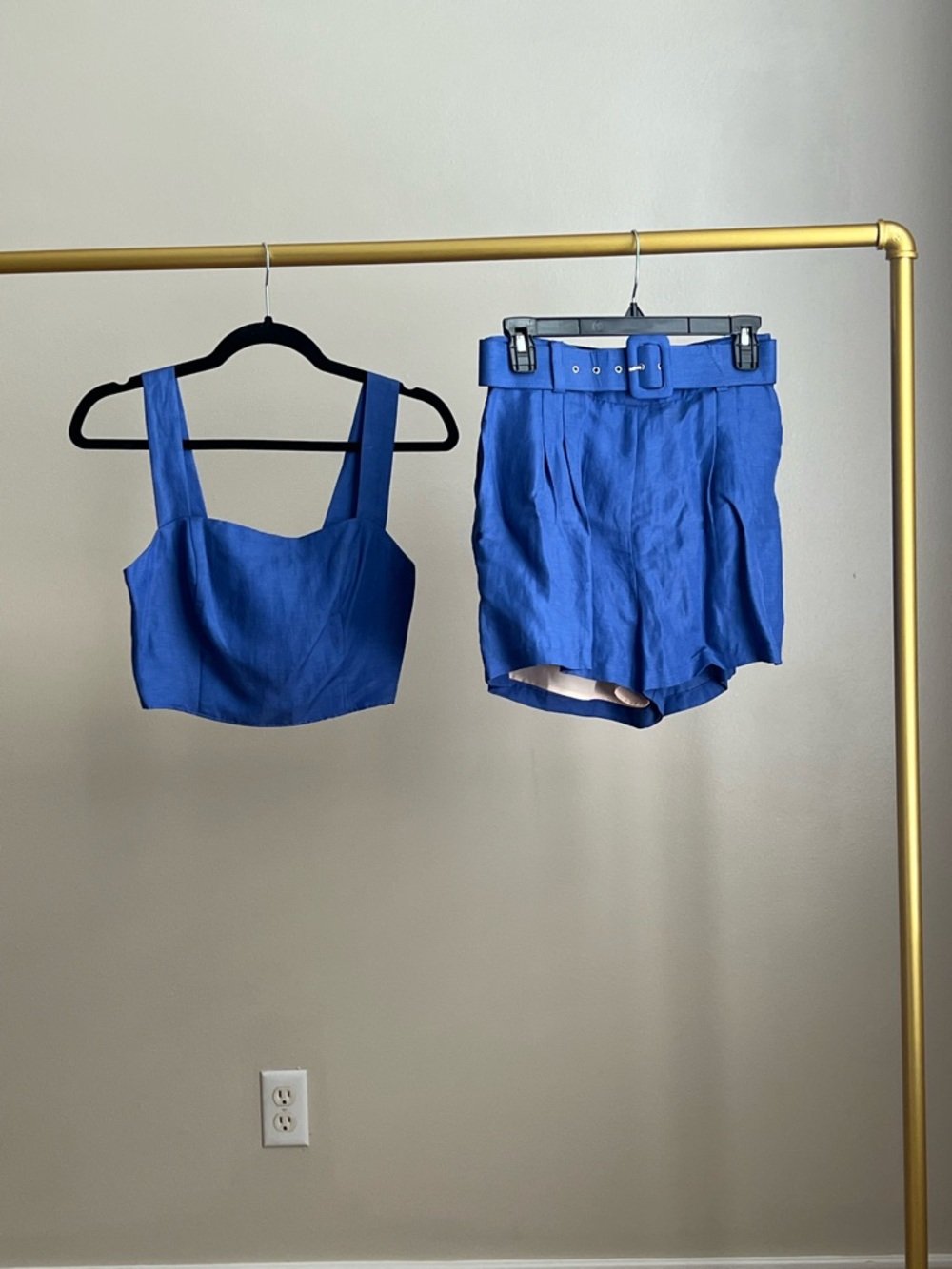 Vibrant Blue Cropped Tank Top & High-Waist Belted Linen Shorts Set